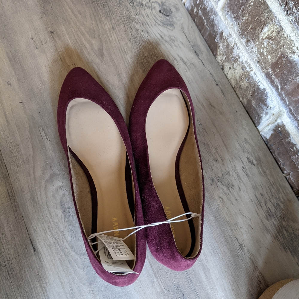 Pointed Flats - Picture 3 of 4